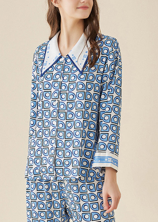Subtly Elegant Garment with a Refined Vintage Look