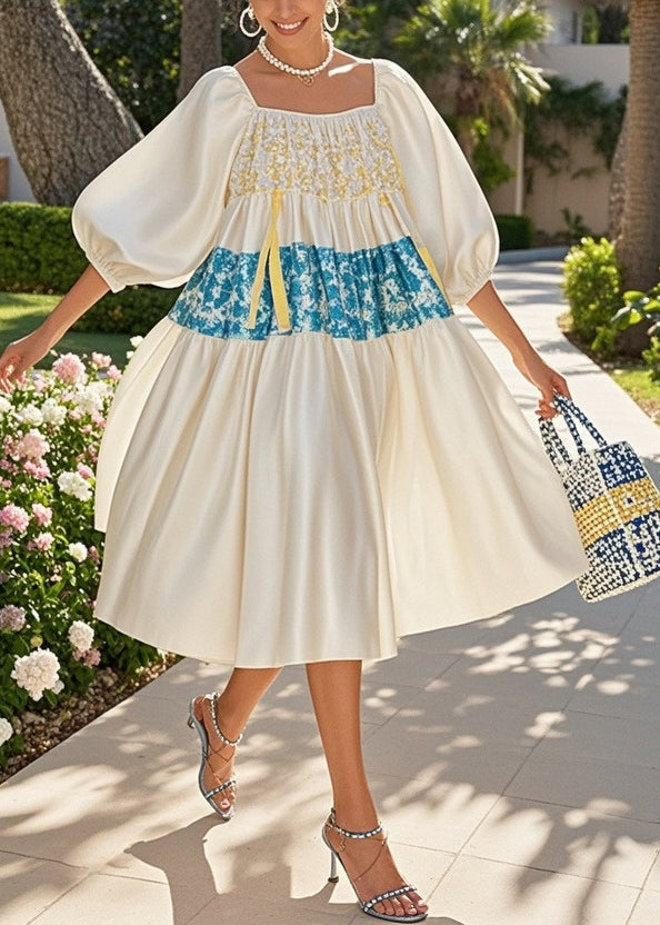Classic Vintage Dress with a Flattering Fit