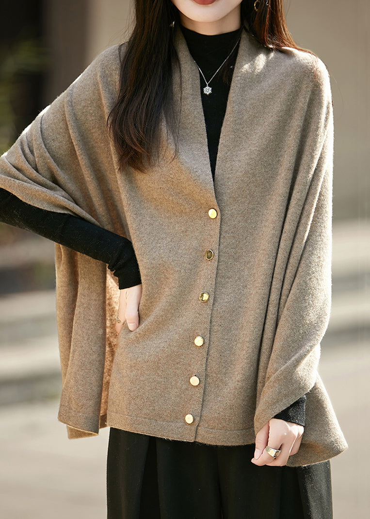 Classic Vintage Sweater with a Flattering Fit