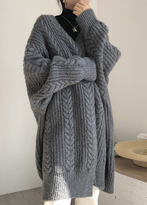 Effortlessly Elegant Cardigan with a Timeless Design