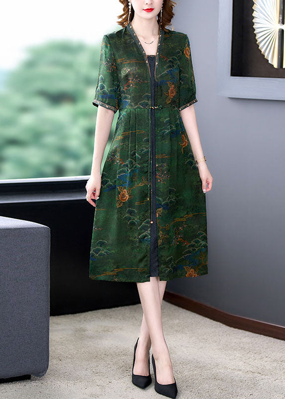 Well Tailored Dress with a Graceful Silhouette