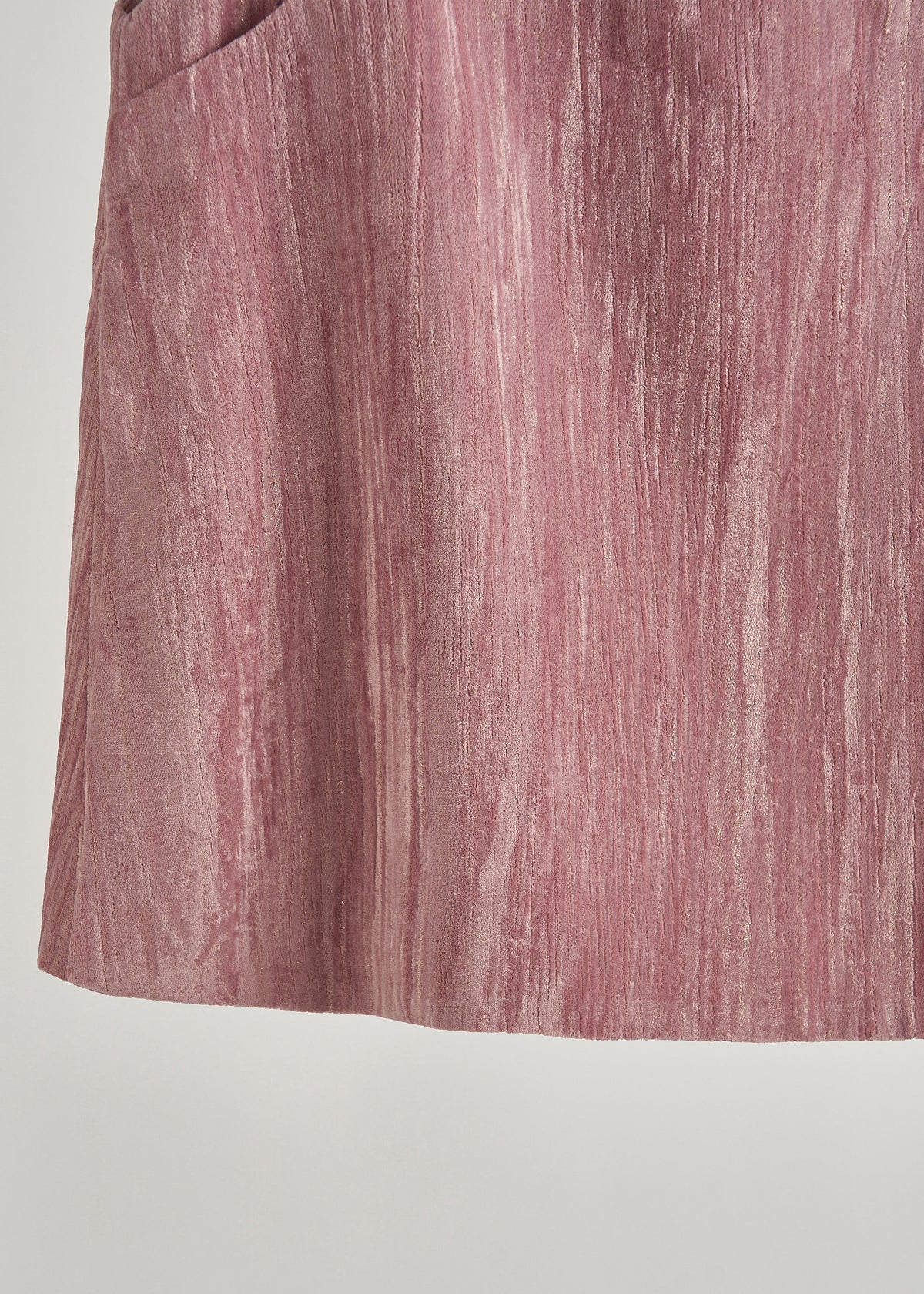 Gracefully Styled Garment for Any Occasion