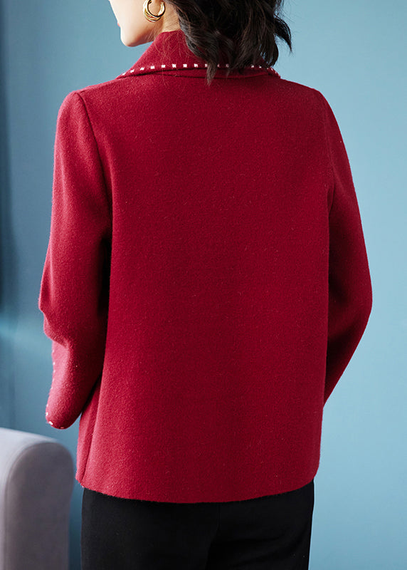 Well Tailored Coat with a Graceful Silhouette