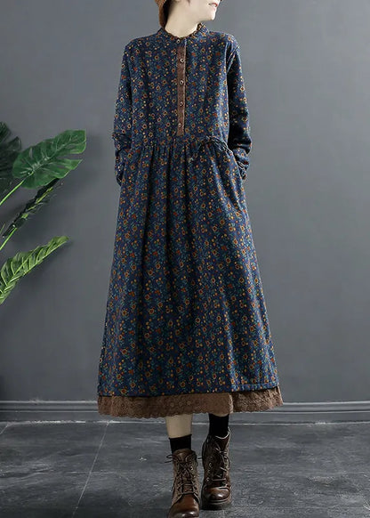 Classic Vintage Dress with a Flattering Fit