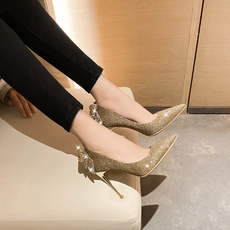 Graceful Orthopedic Heels for Modern Look