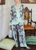 Vintage Style Garment with a Modern Fit