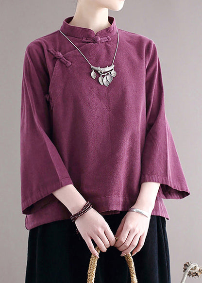 Classic Vintage Shirt with a Flattering Fit