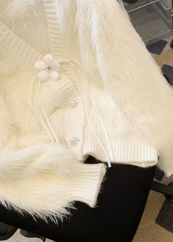 Elegantly Styled Cardigan for Everyday Wear