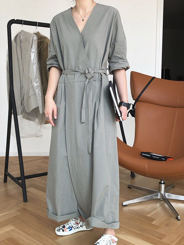Effortlessly Elegant Garment with a Timeless Design
