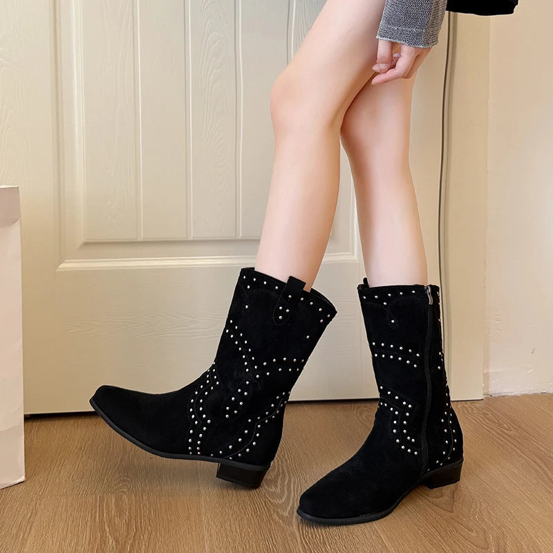 Graceful Orthopedic Boots for Modern Look