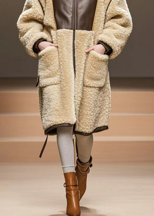 Elegantly Styled Coat for Everyday Wear