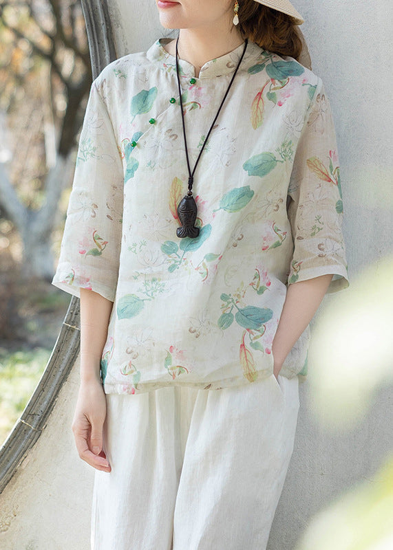 Classic Vintage Shirt with a Flattering Fit