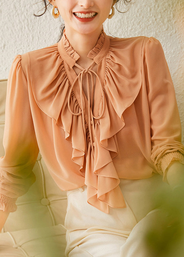 Well Tailored Top with a Graceful Silhouette