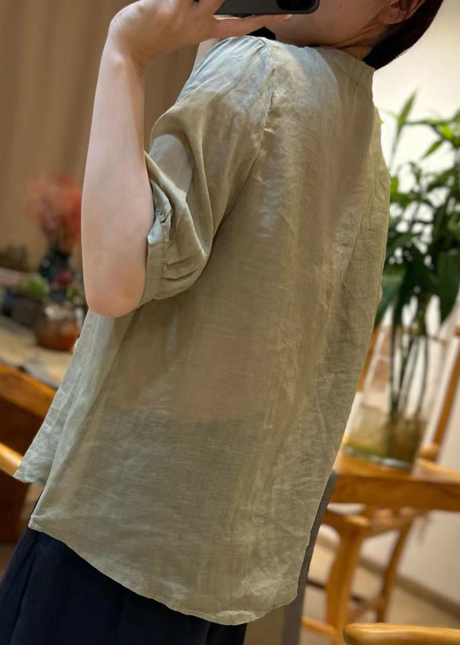 Well Tailored Shirt with a Graceful Silhouette