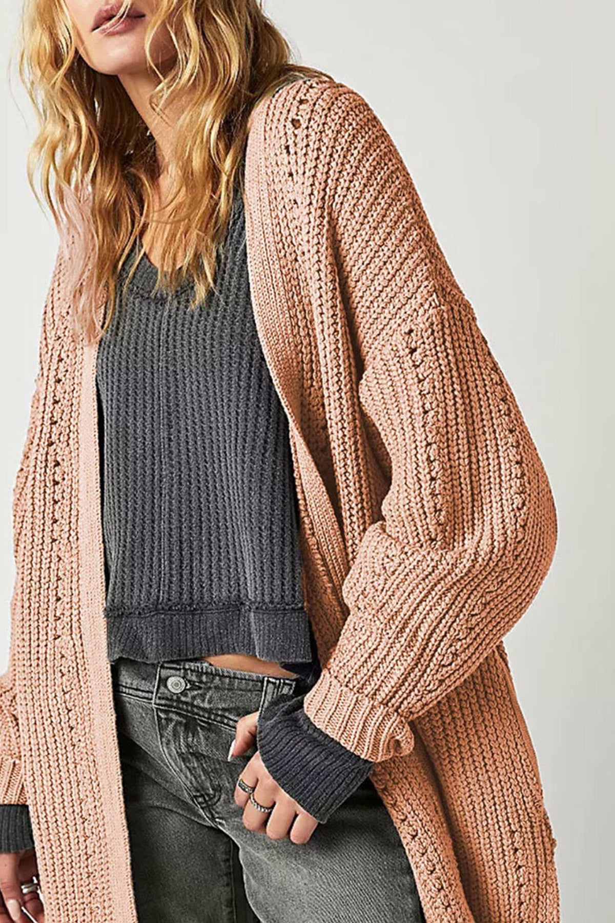 Effortlessly Elegant Cardigan with a Timeless Design