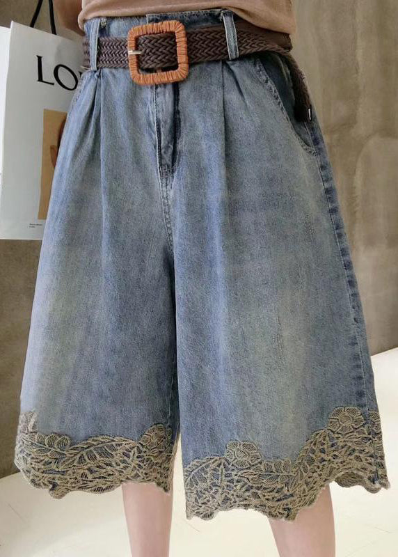 Effortlessly Elegant Pants with a Timeless Design
