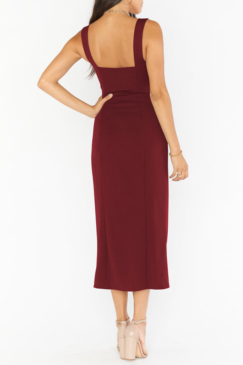 Beautifully Finished Dress in a Timeless Design