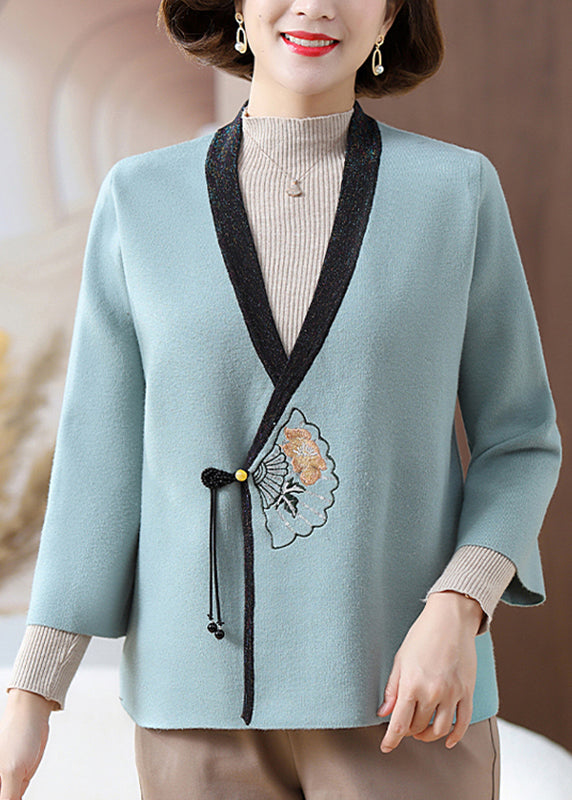 Gracefully Styled Cardigan for Any Occasion