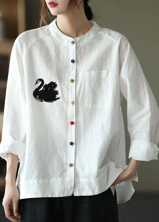 Beautifully Finished Blouse in a Timeless Design