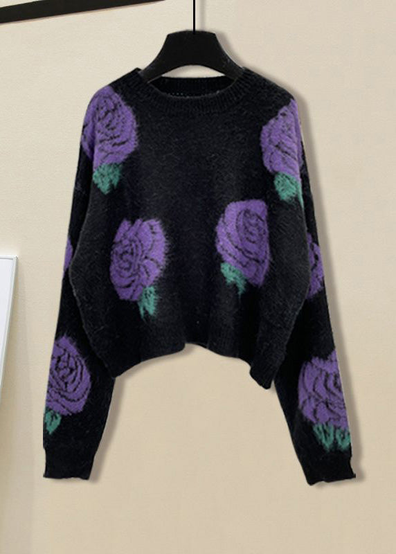 Well Tailored Sweater with a Graceful Silhouette