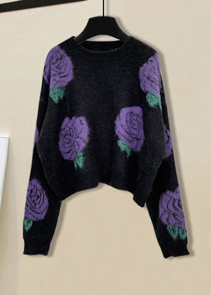 Well Tailored Sweater with a Graceful Silhouette