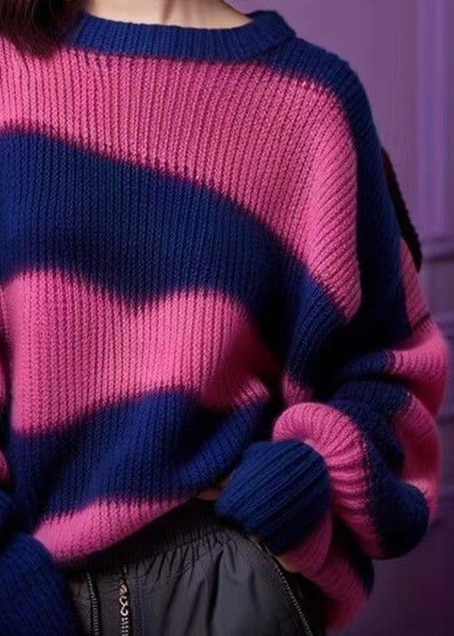 Classic Vintage Sweater with a Flattering Fit