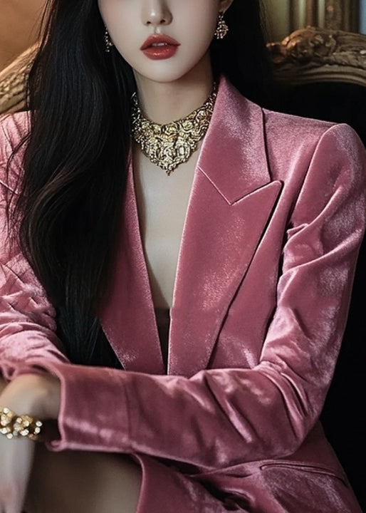 Gracefully Styled Coat for Any Occasion