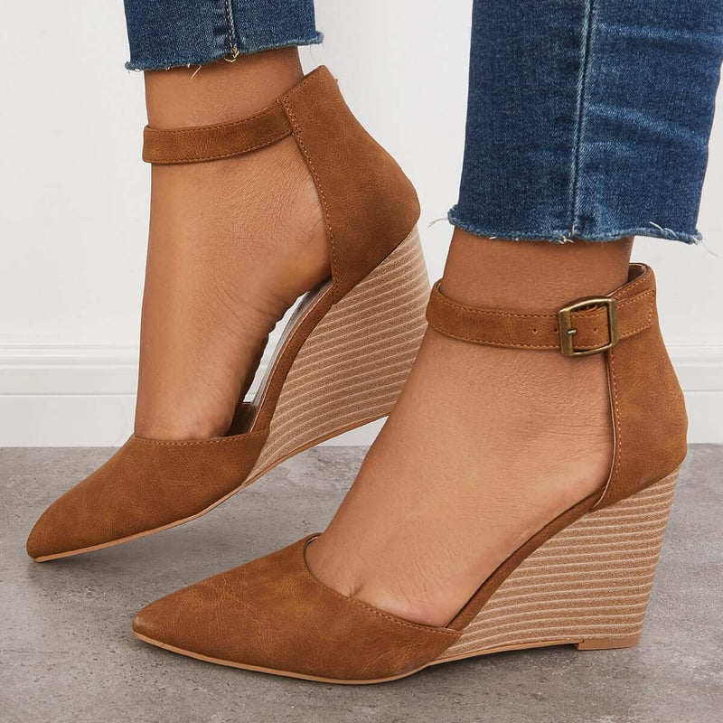 Graceful Orthopedic Pumps for Modern Look