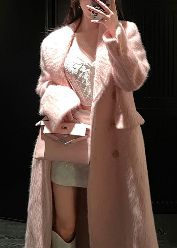 Beautifully Crafted Coat in a Classic Style