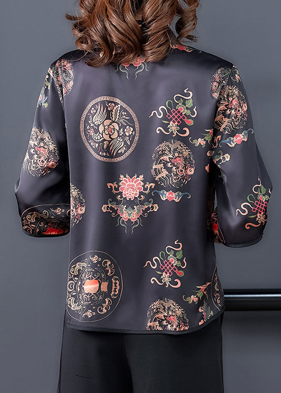 Classic Vintage Shirt with a Flattering Fit