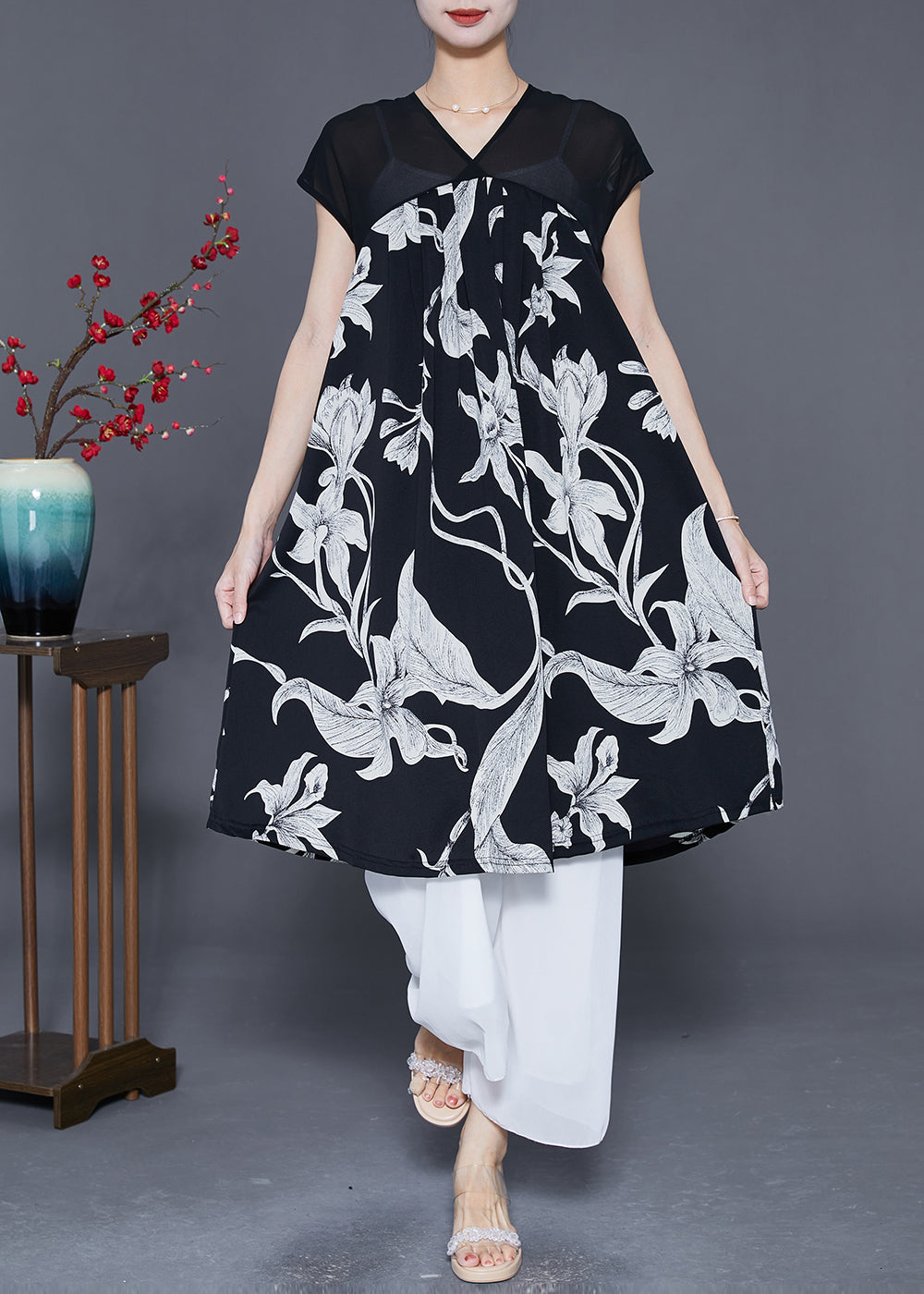 Classic Vintage Dress with a Flattering Fit