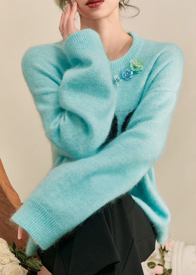 Beautifully Finished Sweater in a Timeless Design