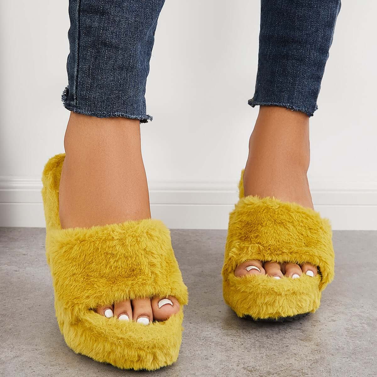 Stylish Orthopedic Slippers for Any Occasion