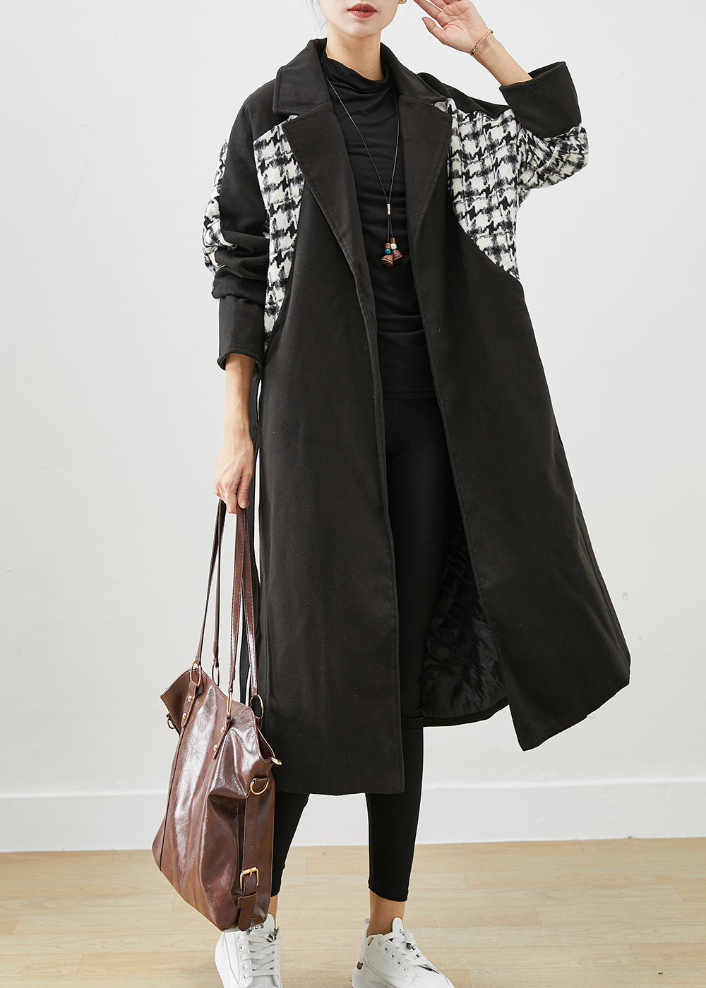 Beautifully Finished Coat in a Timeless Design