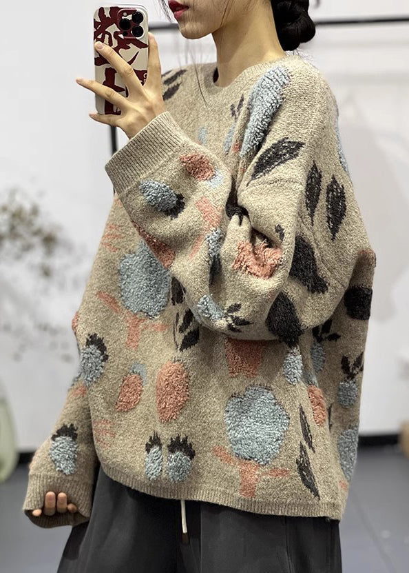Classic Vintage Sweater with a Flattering Fit