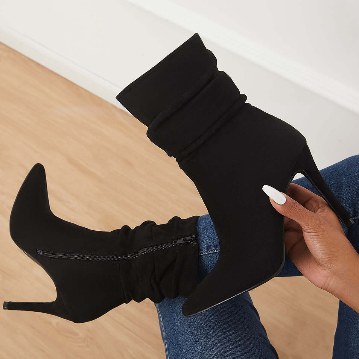 Graceful Orthopedic Boots for Modern Look