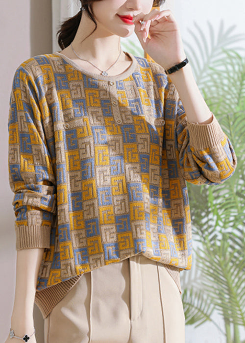 Beautifully Finished Sweater in a Timeless Design