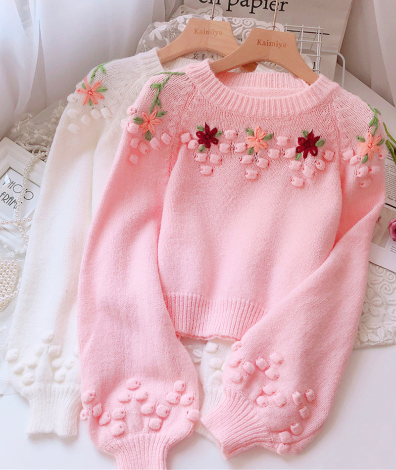 Classic Vintage Sweater with a Flattering Fit