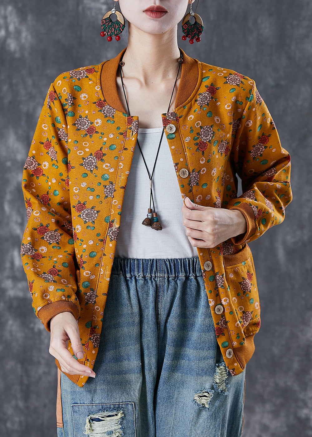 Elegantly Styled Jacket for Everyday Wear