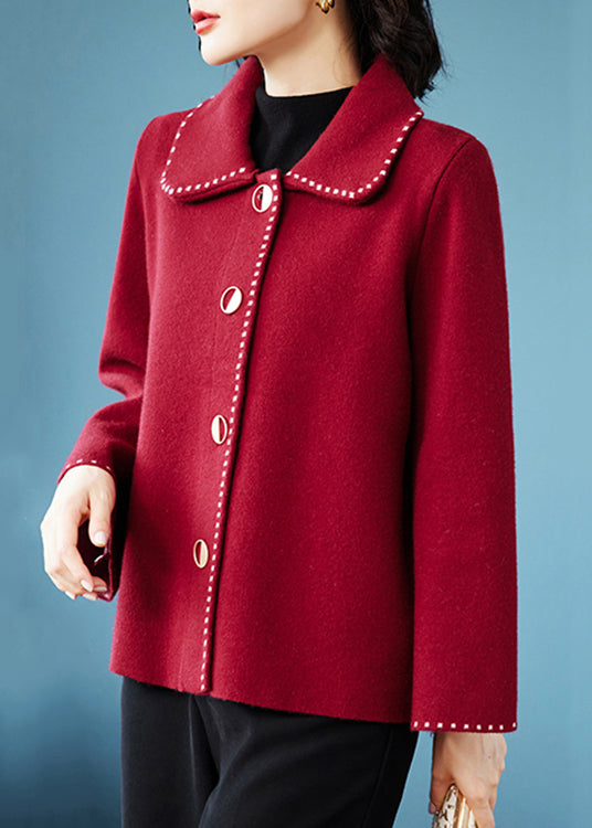 Well Tailored Coat with a Graceful Silhouette