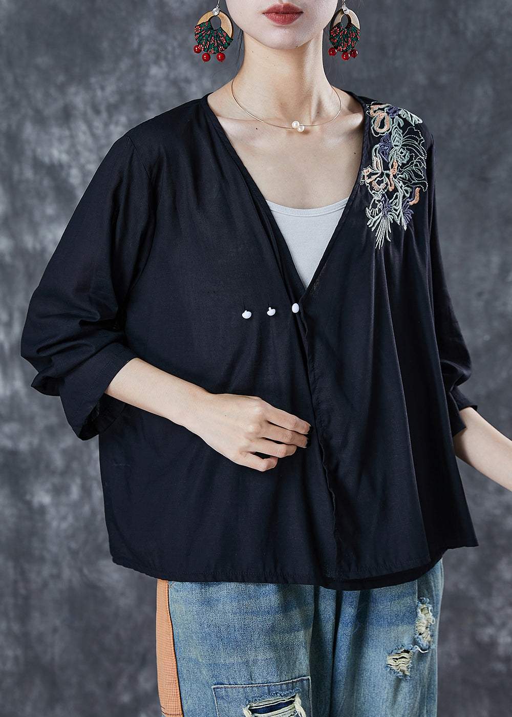 Sophisticated Blouse with a Clean Classic Look