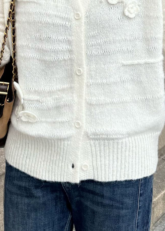 Gracefully Styled Coat for Any Occasion