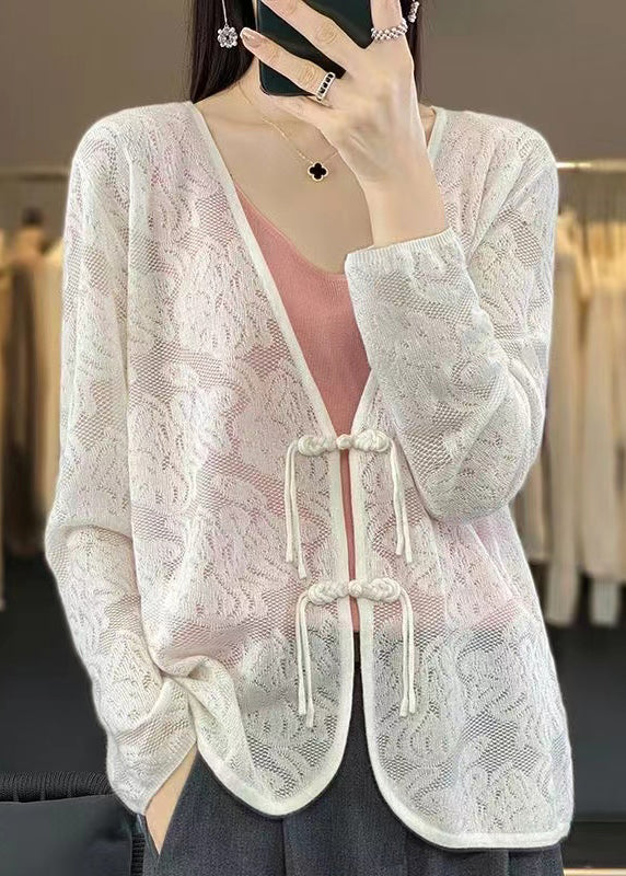 Effortlessly Elegant Cardigan with a Timeless Design