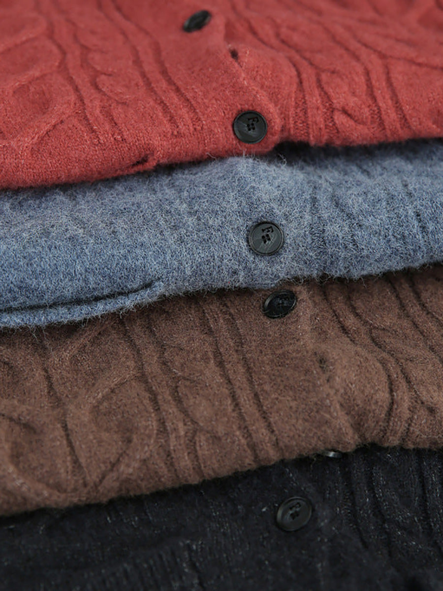Effortlessly Elegant Cardigan with a Timeless Design