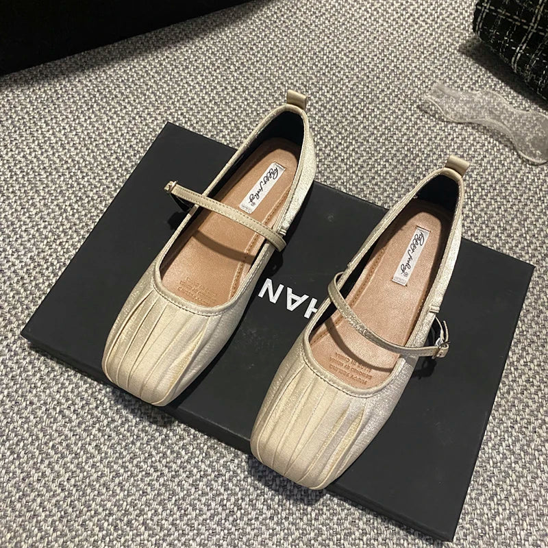 Comfortable Orthopedic Flats for Daily Wear