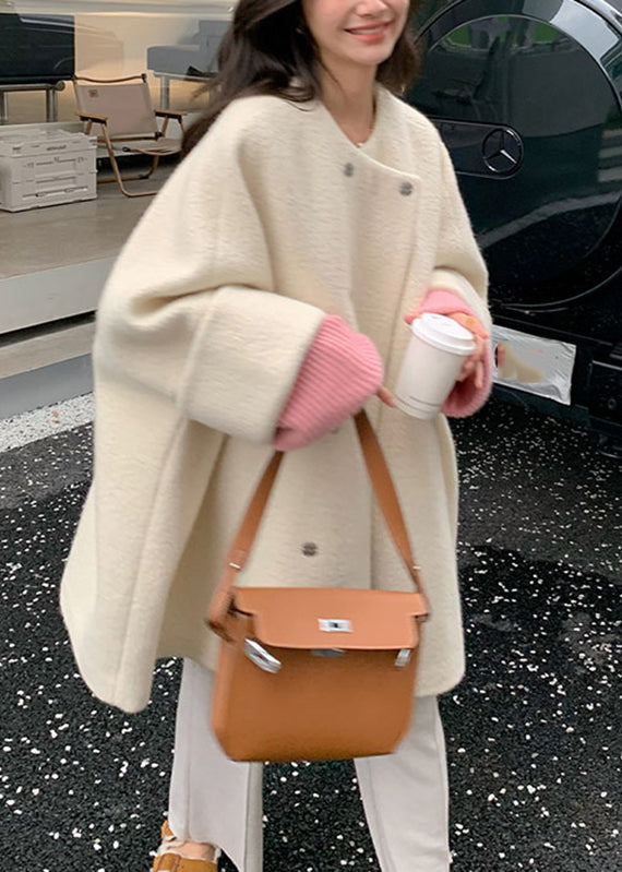 Elegantly Styled Coat for Everyday Wear