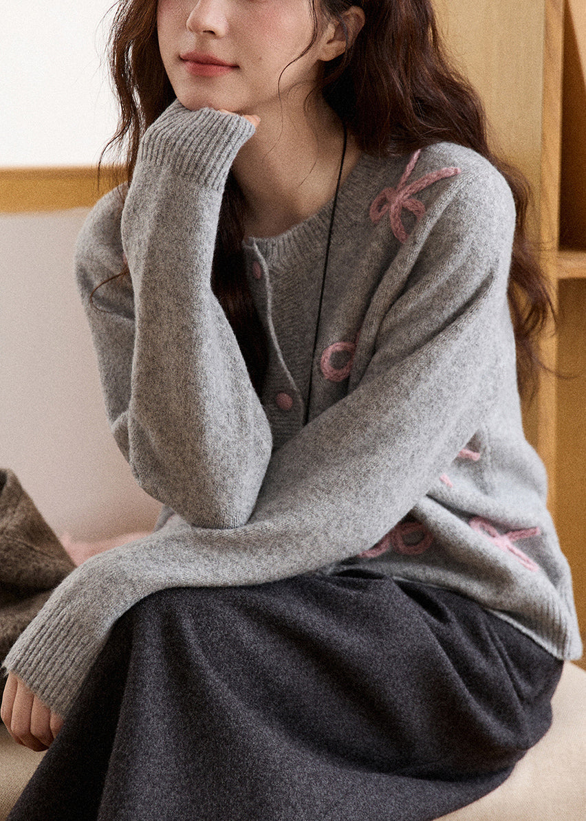 Classic Vintage Cardigan with a Flattering Fit