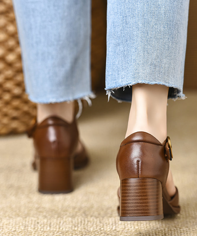 Graceful Orthopedic Sandals for Modern Look
