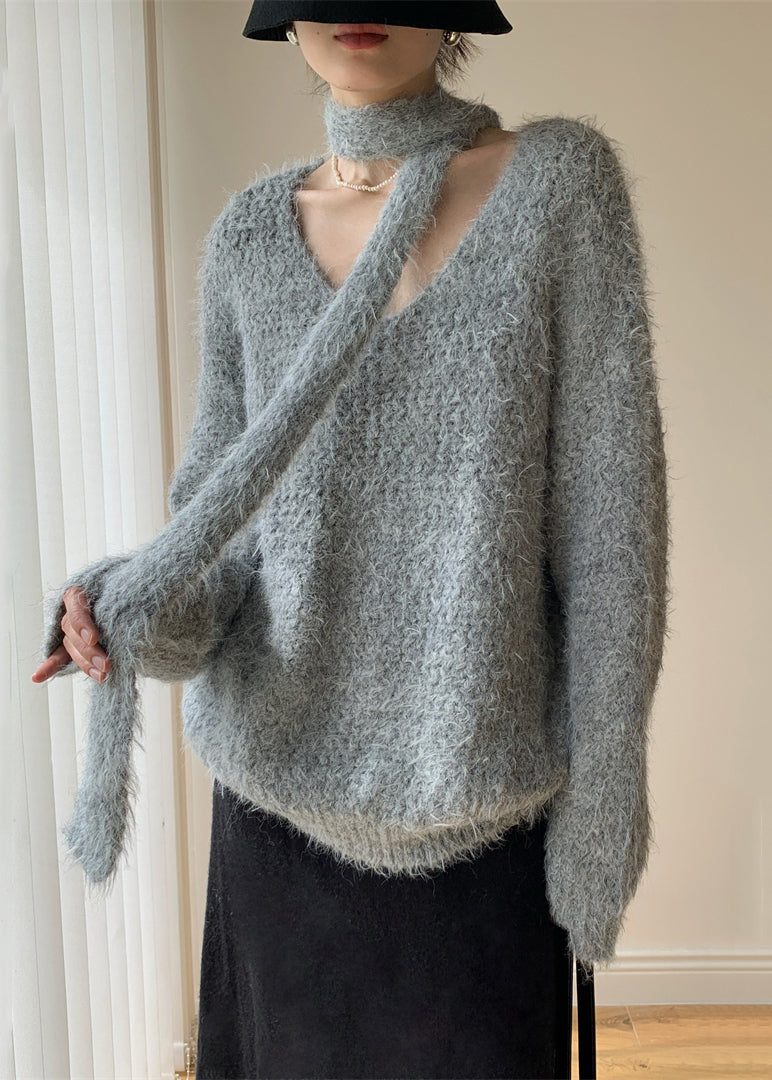 Well Tailored Sweater with a Graceful Silhouette