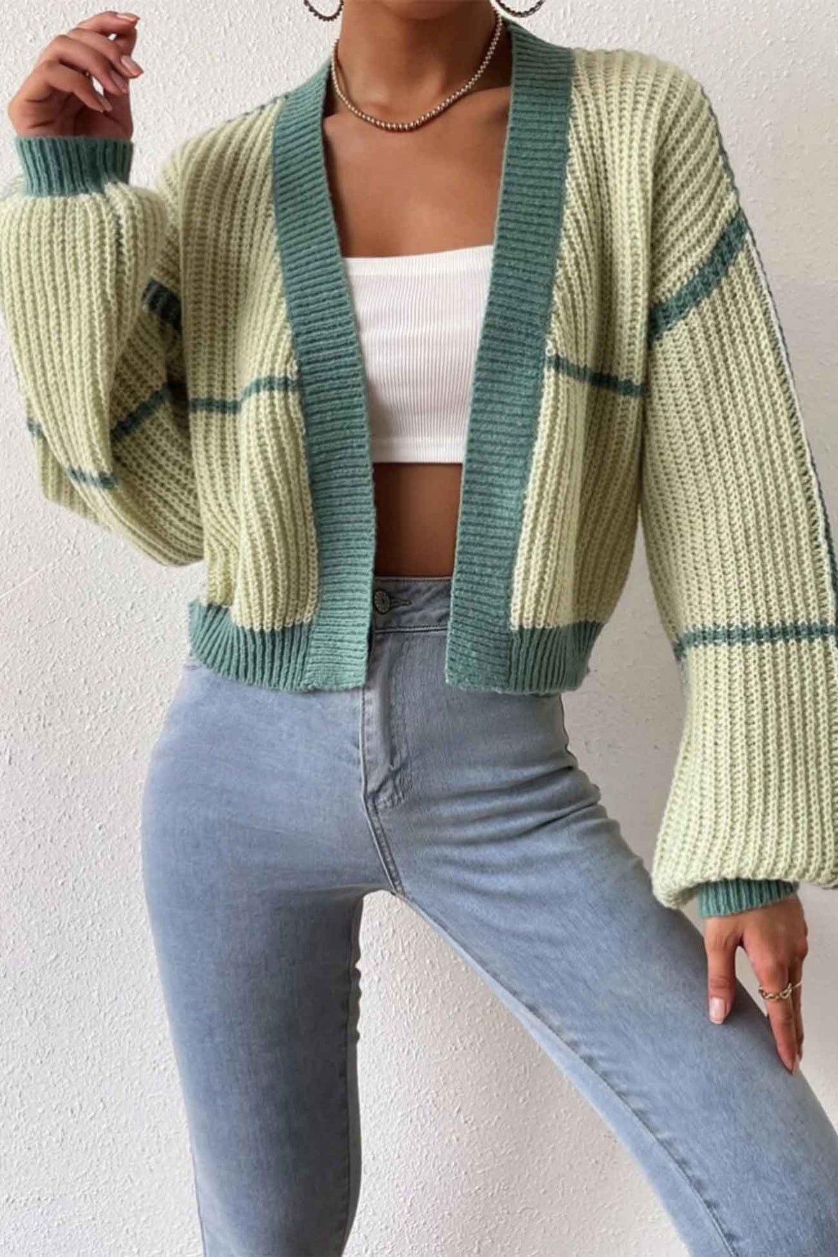 Elegantly Styled Cardigan for Everyday Wear